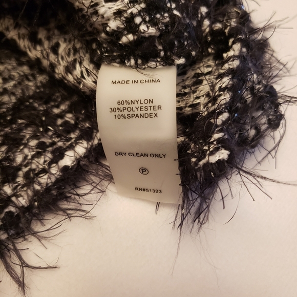 Vince Camuto Petite Fuzzy Crop Sweater - Picture 10 of 12